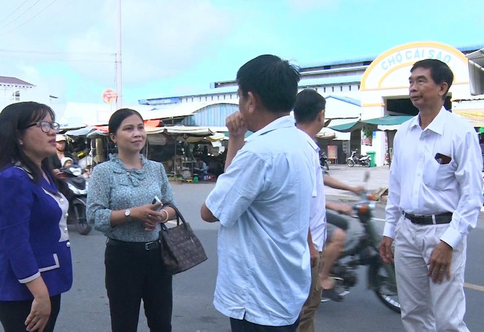 BAN KINH TẾ - XÃ HỘI HĐND TPLX KHẢO SÁT CÔNG TÁC XÂY DỰNG CHỢ ĐẠT CHUẨN VĂN MINH THƯƠNG MẠI NĂM 2024