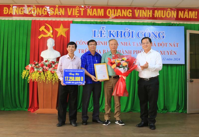 LỄ KHỞI CÔNG CÔNG TRÌNH XÓA NHÀ TẠM, NHÀ DỘT NÁT TRÊN ĐỊA BÀN THÀNH PHỐ LONG XUYÊN